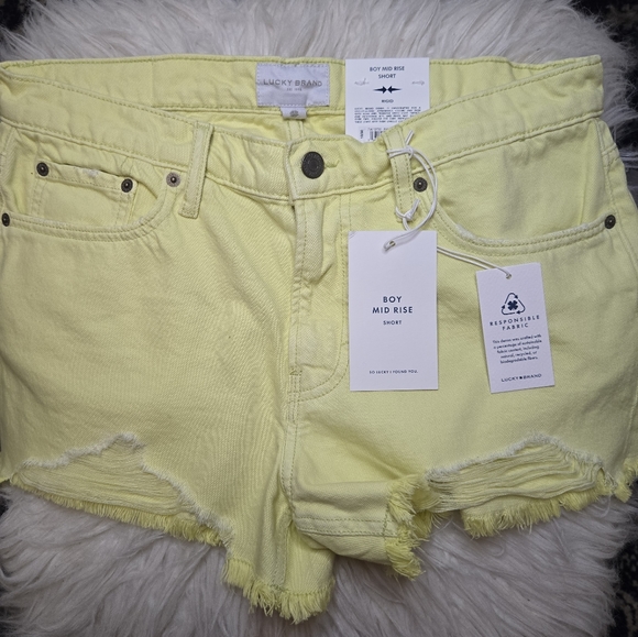 🍉 NWT Lucky Brand Yellow Boy Midrise Cutoff Shorts Size 30 - Picture 1 of 4